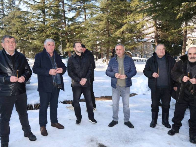 ცაგერში ტრადიციული საშობაო ალილოს მსვლელობა გაიმართა